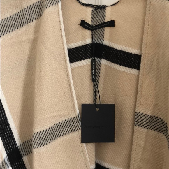 Shrug - Picture 4 of 5